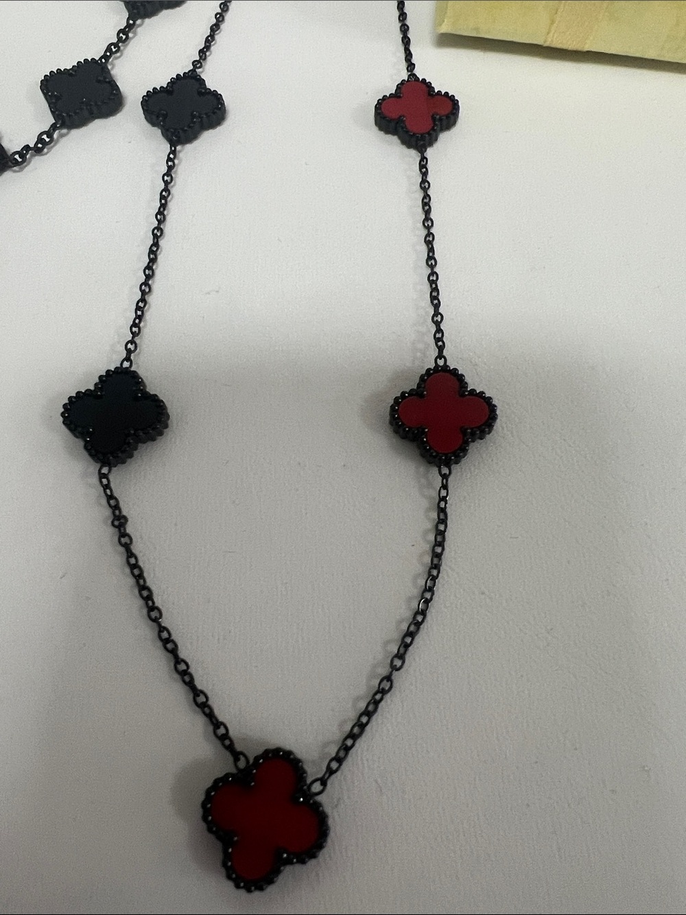 Women's Red Clover Necklace, Bracelet and Stud Earrings Set in red & black - Picture 2 of 7